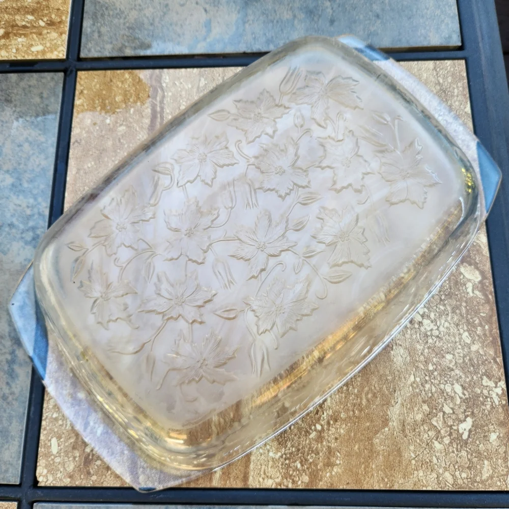 Princess House Fantasia #531 pressed glass 8.5